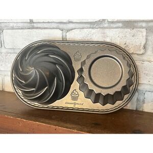 Nordic Ware Cute Cupcake Nonstick Baking Pan Makes One Giant‎ Cupcake